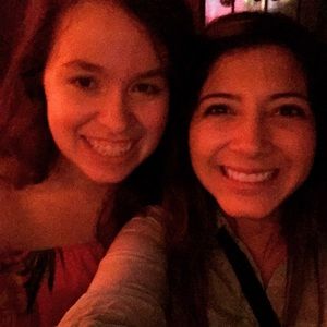 Meet your Posher, Caitlin